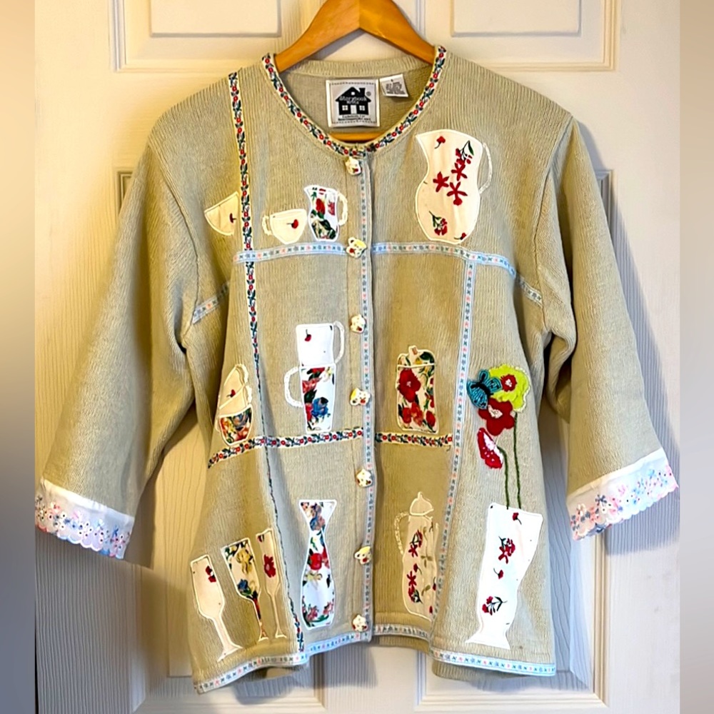 *3 for $20 Vintage Storybook Knit “country pottery” cardigan